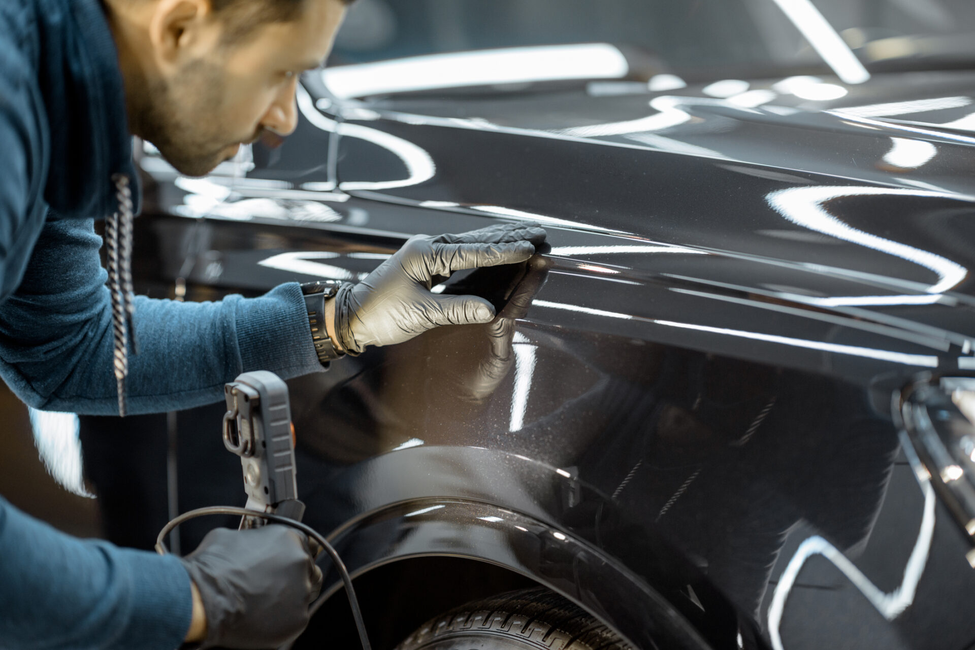 Auto Ausbeulen ohne Schmerz